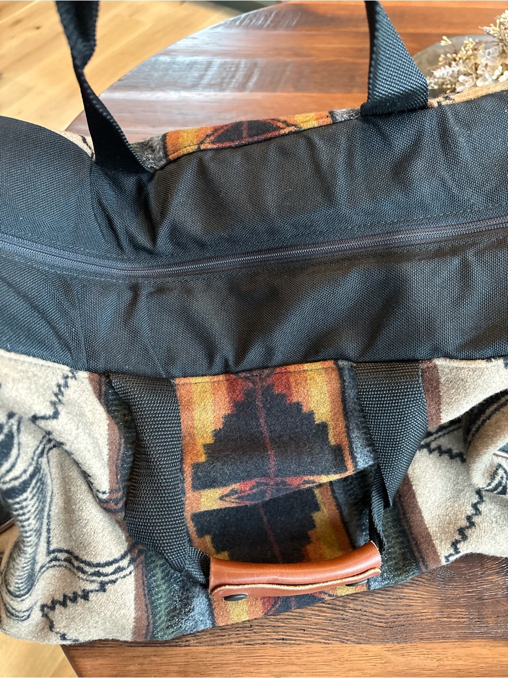Pendleton Southwestern Wool Blend Weekender Duffle Travel Bag, Leather, Rancher - Picture 9 of 16
